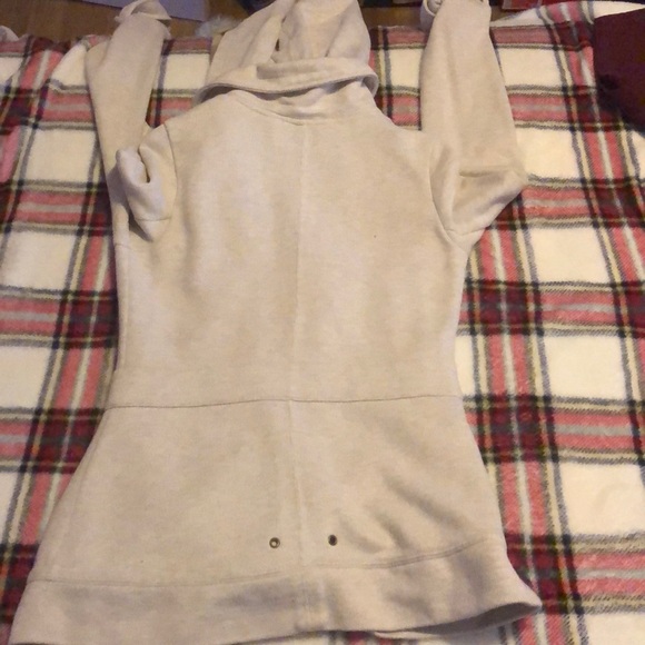 Coat - Picture 4 of 4